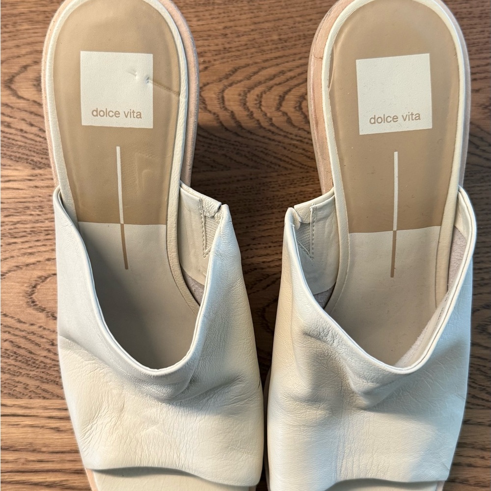 Dolce Vita Women's Cream Mules